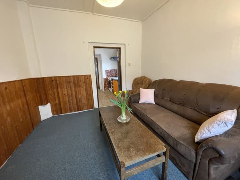 6a57aa95-ce3f-4e78-a1eb-daac50469ea2-1-201-a