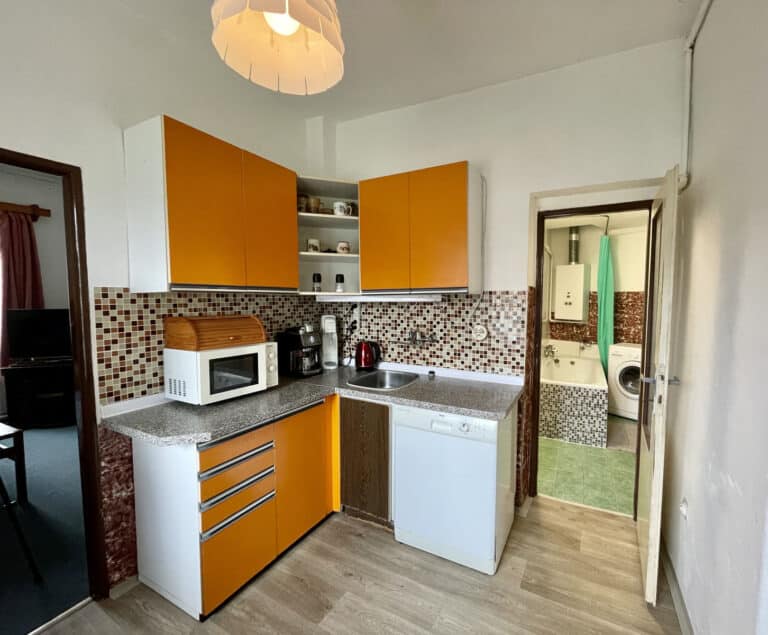 94dfc9c4-46e1-408e-b49b-8257289d5bde-1-201-a