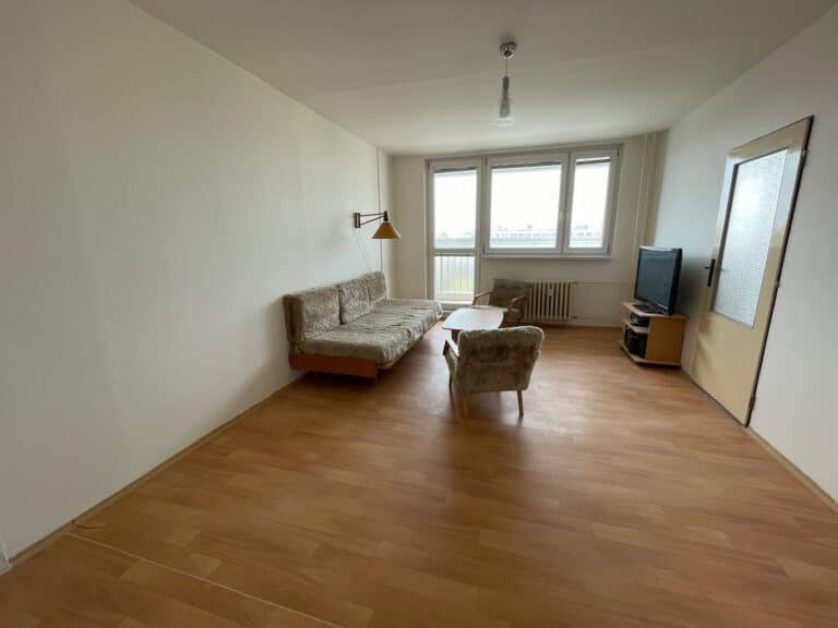 987cbb7b-4d62-4841-825f-119a7bd56c77